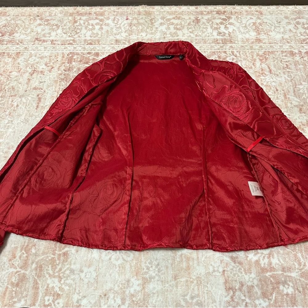 Dual Zip Jacket With Camellia Silk Embroidery - Picture 8 of 9
